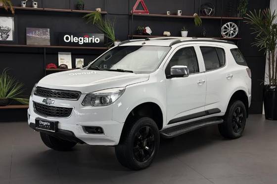 CHEVROLET TRAILBLAZER 2.8 LTZ 4X4 16V TURBO DIESEL 4P AUTOMÁTICO CHEVROLET TRAILBLAZER 2.8 LTZ 4X4 16V TURBO DIESEL 4P AUTOMÁTICO